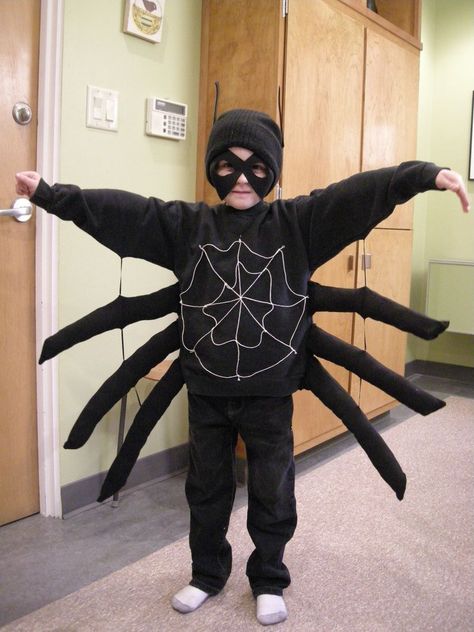 Diy Spider Costume Kids, Homemade Spider Costume, Spider Costume Diy, Spider Fancy Dress, Diy Spider Costume, Nursery Rhyme Costume, Diy Fantasia, Diy Spider, Sparkly Tights