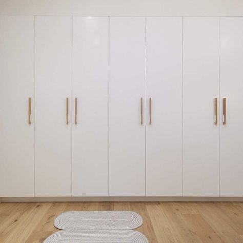 Oak Bar, Kitchen Wardrobe, Bedroom Wardrobe, Wardrobe Doors, Open Shelves, Box Storage, Exterior Doors, Open Box, White Satin