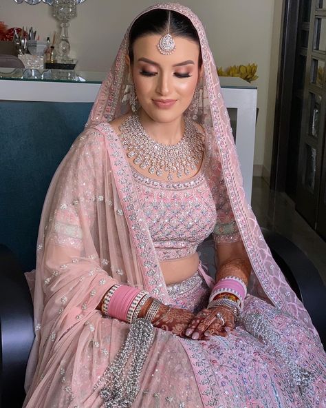 Pink Indian Outfit, Desi Bridal Makeup, Pink Bridal Lehenga, Indian Wedding Makeup, Pastel White, Engagement Makeup, Pink Bride, Pink Lehenga, Bridal Dress Fashion