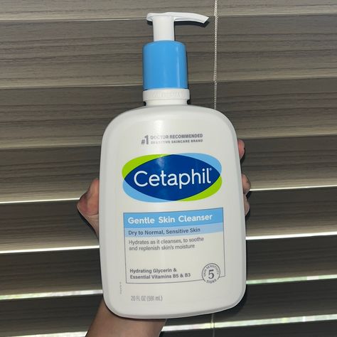 Nwot Cetaphil Skin Cleanser In Brand New Condition And Never Used! 20fl Oz Cetaphil Cleanser Aesthetic, Cetaphil Moisturizing Cream, Cetaphil Cleanser, Gentle Skin Cleanser, Skin Cleanser, Sensitive Skin Care, Skin Cleanser Products, Vitamin B5, Christmas 2024