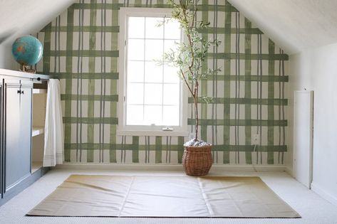 A green watercolor plaid painted mural on a pitched roof wall Rory Bedroom, Painted Stripes On Wall, Mural House, Painting Stripes On Walls, Boys Room Mural, Playroom Mural, Painted Mural, Diy Playroom, Diy Mural