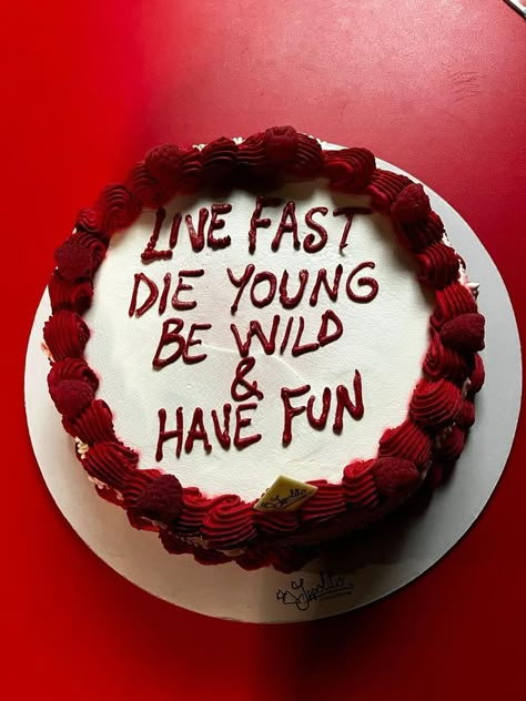 Lana Del Rey Cake Birthday, Cakes Birthday Aesthetic, Lana Del Rey Birthday Cake, Cake Phrases, Birthday Cake 16, Birthday Cake Ideas For Teens, Lana Del Rey Birthday, Cake 18th Birthday, Lana Del Rey Cake