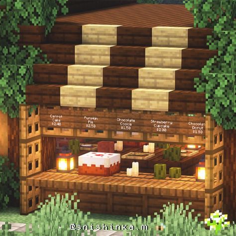 Cute Minecraft Coffee Shop, Butchers Shop Minecraft, Minecraft Food Shop Ideas, Minecraft Villager Stall Ideas, Small Bakery Minecraft, Minecraft Booth Design, Shops To Build In Minecraft, Minecraft Farmers Market Ideas, Food Stall Minecraft