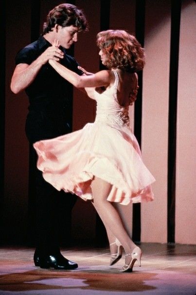 #PatrickSwayze Dirty Dancing Costume, Patrick Swayze Dirty Dancing, Dirty Dancing Movie, Old Fashioned Love, Jennifer Grey, Filmy Vintage, Dance Movies, Costumes Couples, 1 June