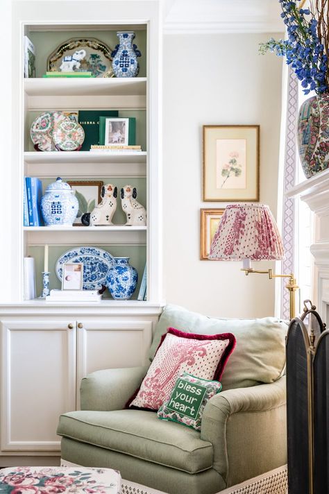 Tour A Grandmillennial Home Bursting with Chintz and Charm - The Glam Pad Grandmother Interior Design, Grandma Millennial Style, Clustering Decor, Grand Millennial Kitchen Decor, Grand Millennial Home, Grandmillenial Mantle, Eclectic Grandma Decor, Grandmalinial Decor, Grey Couch Grandmillenial