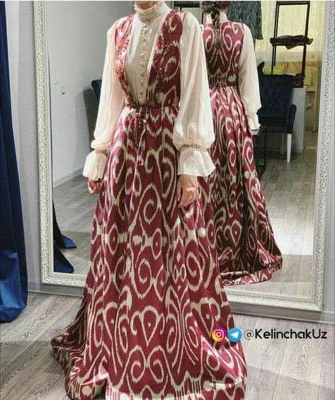 Uzbek Clothing, Gaun Dress, Batik Clothing, Dress Pesta, Muslim Fashion Hijab Outfits, Fashion Sketches Dresses, Batik Fashion, Contemporary Dresses, Sleeves Designs For Dresses