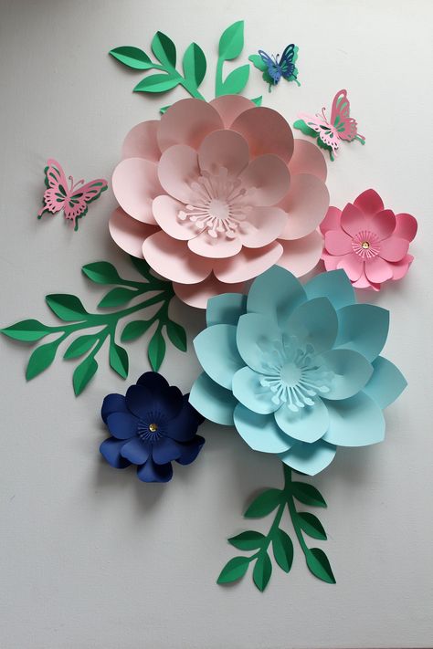 Crafting with Confidence: Essential Paper Craft Supplies & Techniques. Diy Paper Flower Wall, Paper Flower Garlands, Arts And Crafts For Teens, Halloween Paper Crafts, Easy Paper Flowers, Flower Decorations Diy, Paper Flower Decor, Large Paper Flowers, Paper Flower Crafts