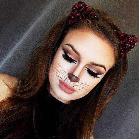 I love this face and the simple hair set to compliment the look. Just perrrfect! Makeup Karakter Simple, Raccoon Makeup, Makeup Karakter, Raccoon Eyes, Teknik Makeup, Face Paint Makeup, Face Painting Halloween, Halloween Makeup Looks, Hair Setting