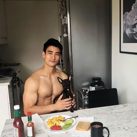 Alex Landi on Instagram: “most important meal of the day” Alex Landi, Maxon Schreave, I Dont Know You, Gorgeous Man, Meal Of The Day, Hot Asian Men, Attractive Guys, Doja Cat, Recipe Of The Day