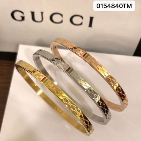 Gucci Jewelry Bracelets, Ysl Jewelry, Gucci Bracelet, Icon Jewelry, Antique Gold Jewelry Indian, Bag Clothes, Pretty Jewelry Necklaces, Gucci Jewelry, Shoes Bag