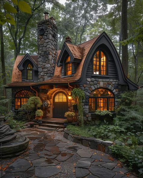 Witch Cottage In The Woods, Witchy Cottagecore House, Modern Witch House Aesthetic, Dream House Exterior Cottage, Hobit Houses Aesthetic, Witches Cottage In The Woods, Whimsigoth House Exterior, House Ideas Vintage, House In The Woods Aesthetic