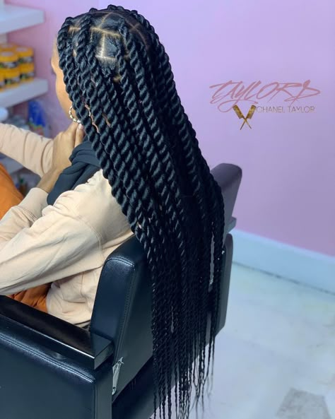 Rope Twist Box Braids, Outfit For Lounge Bar, Big Senegalese Twists Braids, Big Long Twist Braids, Big Individual Braids For Black Women, Twist Braids Hairstyles Jumbo, Long Jumbo Twist Braids, Large Twist Hairstyles, Senegalese Twist Braids Large