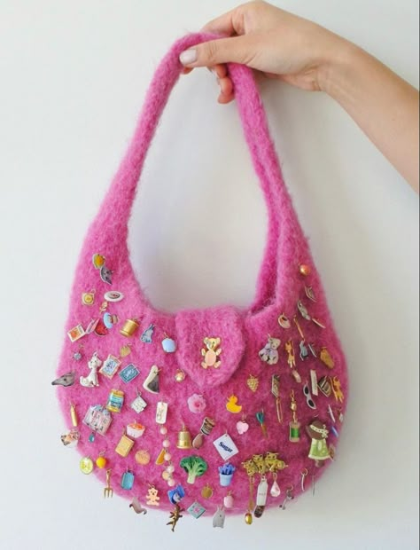 Pretty Bags, Bag Crochet, Cute Bags, Vintage Handbags, Diy Bag, Diy Crochet, Upcycle Clothes, Crochet Flowers, Diy Fashion