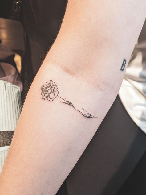 Fine Line Tattoo Carnation, One Line Carnation Tattoo, January Birth Flower Tattoo Carnation, Carnation Birth Flower Tattoo, Carnation Flower Tattoo Fine Line, Single Carnation Tattoo, Dainty Carnation Tattoo, Fine Line Carnation Tattoo, Small Carnation Tattoo