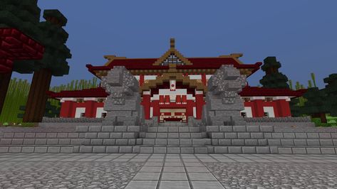 Shinto Shrine with Lion Dogs guarding the front. Couldn't find any other lion statues smaller than this. Built on Exodus Server 2020 as part of a Shinto Shrine and general Japanese build. R Skilton Japanese Palace, Minecraft House Decor, Cottage Minecraft, Minecraft Japanese, Blossom House, Japanese Theme, Japanese Shrine, Minecraft Banner Designs, Town Ideas