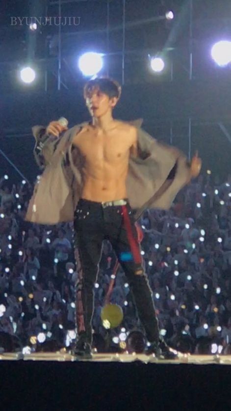 mie 🔞 ( abs ) on Twitter: "#Baekhyun #EXO… " Exo Abs Baekhyun, Baekhyun Hot, Exo Abs, Exo Hot, Exo Fan, Exo Baekhyun, Byun Baekhyun, Good Looking Men, Perfect Man