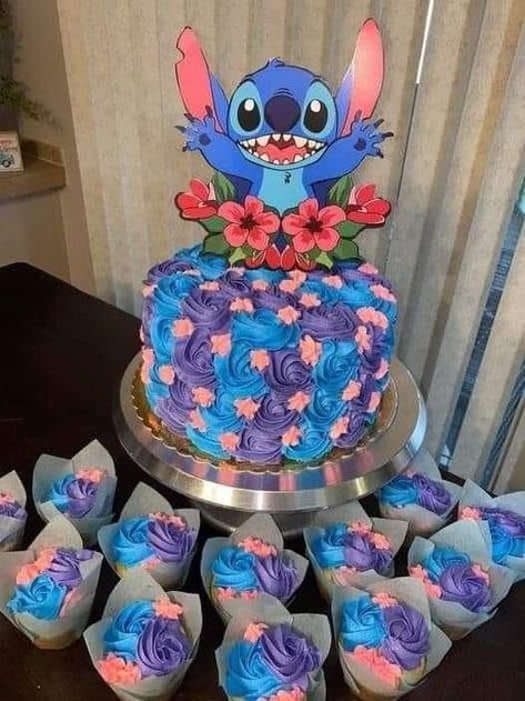 Stitch Smash Cake 1st Birthdays, Stitch Cake And Cupcakes, Lilo And Stitch Gender Reveal Cake, Stitch Party Ideas Girl, Stitch Number Cake, Stitch Cupcake Cake, Stitch Bday Party, Lilo And Stitch Cake Ideas, Stitch Cupcakes Ideas