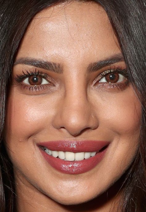 Nose Model, Priyanka Chopra Makeup, Priyanka Chopra Wedding, بريانكا شوبرا, Smile Smile, Actress Without Makeup, Mandy Moore, Celebrity Beauty, Beautiful Lips