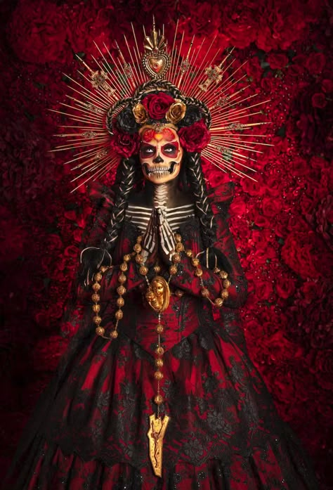 Sugar Skull Artwork, Catrina Tattoo, Mexican Culture Art, Sugar Skull Art, Skull Artwork, Skull Makeup, Mexican Culture, Studio Shoot, Mexican Art