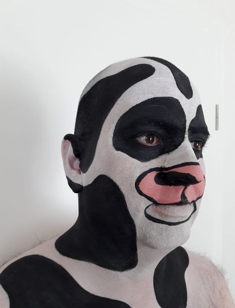 Sheep Face Paint, Cow Face Paint, Cow Makeup Look, Cow Make Up, Cow Face, Animal Costumes, School Play, Halloween Inspo, Weird Pictures