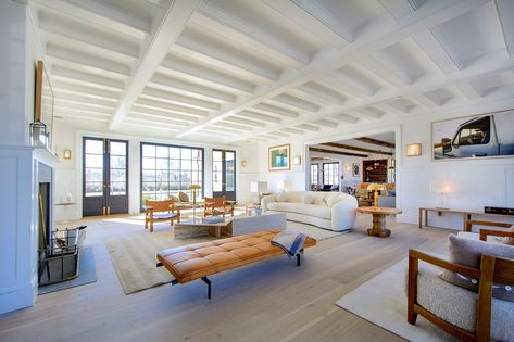 Pilar Guzman, Chris Mitchell, Hampton Mansion, Hamptons Mansion, Living Room Photos, White Oak Floors, Bedroom Photos, Island With Seating, Kitchen Family Rooms