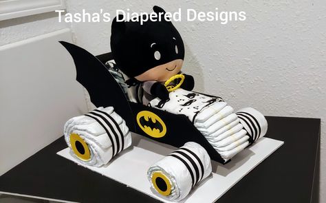 Super hero Batman themed diaper cake I came up with. Batman Gender Reveal, Batman Mobile, Diaper Designs Ideas, Batman Baby, Batman Baby Shower Ideas, Batman Themed Baby Shower Ideas, Batman Sippy Cup, Superhero Baby Shower Gifts, Marvel Baby Shower