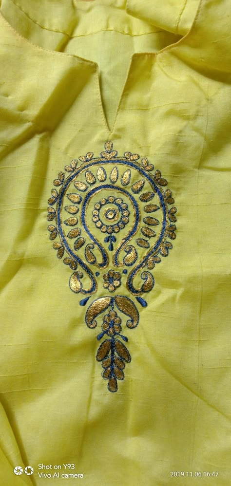 Golden Machine Work Embroidery, Golden Work Embroidery, Peta Work Embroidery, Pitta Work Embroidery Suit, Pitta Work Embroidery Blouse, Pitta Work Embroidery, Painting Sarees, Ikkat Kurtis, Embroidery Butta