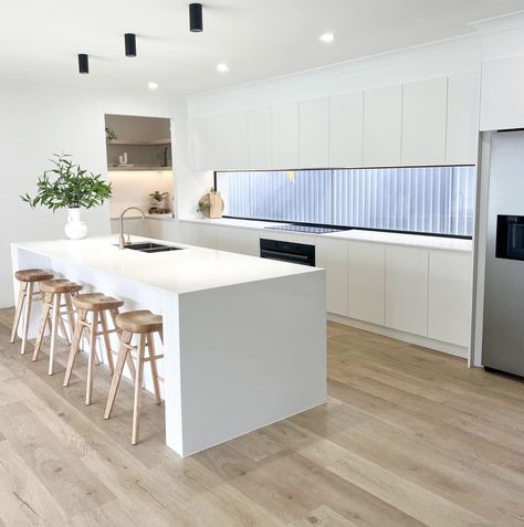 Light Timber Flooring, Grey Kitchen Designs, Mediterranean Interior, Modern Kitchen Interiors, White Kitchen Design, House Design Kitchen, Kitchen Inspiration Design, Apartment Kitchen, Timber Flooring