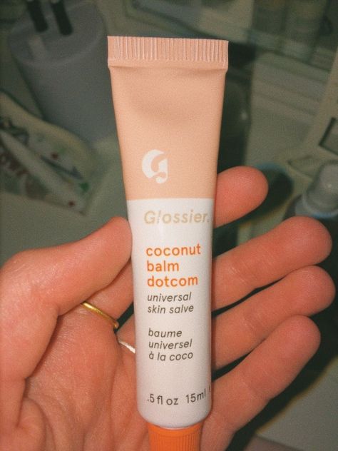 Balm Dotcom Aesthetic, Glossier Coconut Balm, Coconut Balm Dotcom, Glossier Balm, Glossier Balm Dotcom, Overnight Beauty Hacks, Glossier Cloud Paint, Beauty Hacks Lips, Overnight Beauty