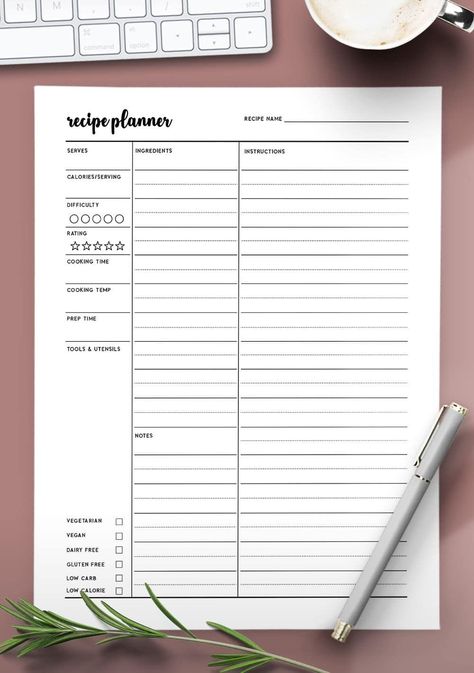 This printable recipe template is perfect for those who love to cook or get creative in the kitchen. You can use this free printable recipe card to write your own personal favorite recipes and then keep them all organized. It's a great way to organize your recipes and organize your kitchen. Recipe Templates Free, Recipe Tracker, Preschool Christmas Songs, Recipe Cards Printable Free, Template Free Printable, Printable Recipes, Free Printable Banner, Printable Ideas, Recipe Template