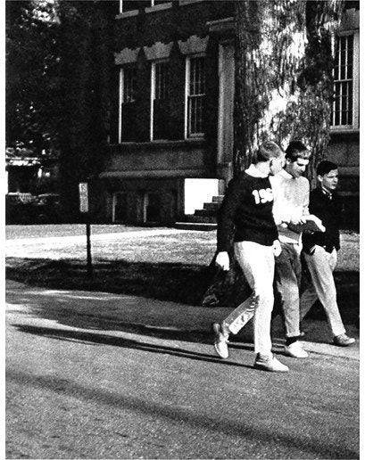 60s Couple, Take Ivy, Ivy League Aesthetic, Ivy Fashion, Ivy Look, Yale Law School, Buck Tick, College Aesthetic, Things Change