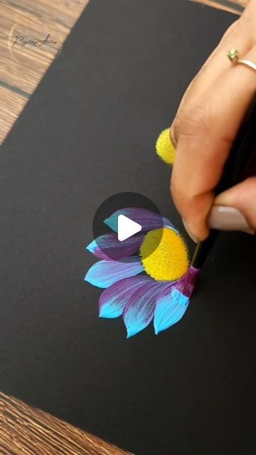 Painting Strokes, Basic Flower Painting, Relaxing Paintings, Flower Paintings Acrylic, Flower Acrylic Painting, Simple Flower Painting, Flower Painting Videos, Abstract Flower Painting Acrylic, Acrylic Flower Painting