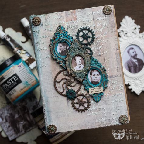 As a host of Ambassadors' Spotlight Aga Baraniak wanted everybody to alter any cover using moulds, textures and metal elements. Here is her project. #mixmedia #mixedmedia #mixedmediaart #finnabairambassador #finnabairbrandambassador Finnabair Art, Patina Green, Art Basics, Antique Wax, Body Gel, Prima Marketing, Bird Skull, Soft Gel, Paper Organization