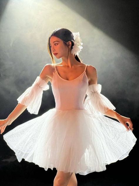 Ballet Outfits, Ballerina Photography, Ballet Recital, Models To Draw, Ballerina Outfit, Ballet Beauty, Dance Outfits Practice, Ballet Inspiration, Dance Outfit