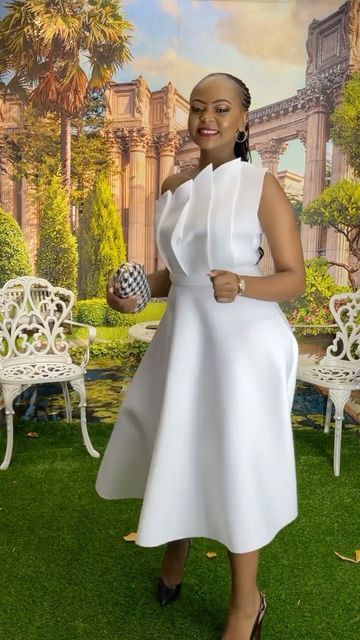 Beautiful White Dresses Gowns, White Styles For Ladies, White Dresses For Church, Short White Gown, Off White Bridesmaid Dresses, Church Outfits Summer, Mal Dress, White Classy Dress, Plus Size Night Out Outfit