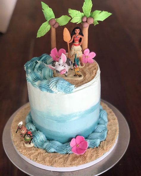 Moana Cakes Ideas, Small Moana Cake, Moana Cake Ideas, Moana Birthday Cake Ideas, Mohana Cake, Moana Cake Design, Maui Cake, Moana Theme Cake, Moana Cakes