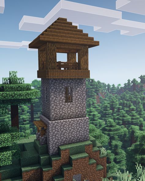 Minecraft Tower Design Simple, Minecraft Medieval Towers, Minecraft Tower Simple, Camp Minecraft Ideas, Minecraft Watch Tower Ideas, Minecraft Watchtower Ideas Simple, Minecraft Simple Building Ideas, Simple Minecraft Building Ideas, Minecraft Watchtower Simple