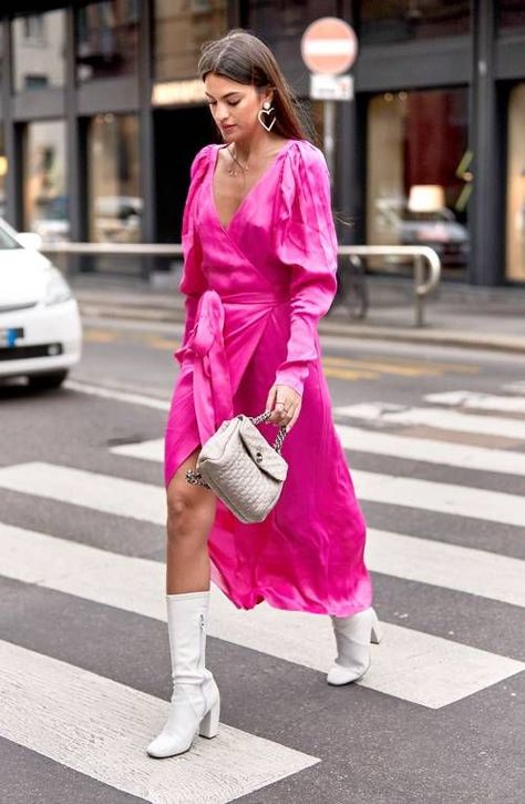 See and Shop 5 Color Trends From Street Style.  #fashion #style #outfit #trend #womensfashion Mode Rose, Look Rose, Mode Casual, Looks Street Style, Street Style Trends, White Boots, Fashion Weeks, Street Style Inspiration, Pink Outfits