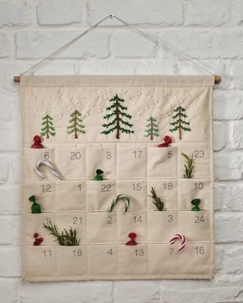 Advent Diy, Homemade Advent Calendars, Diy Advent Calendar, Love Embroidery, Machine Embroidery Projects, Boho Christmas, Christmas Advent Calendar, Advent Calendars, Peace On Earth