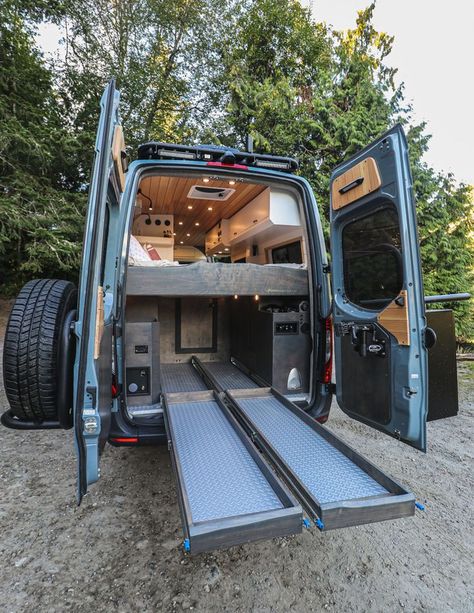 2021 Sprinter 170″ 4×4 by Freedom Vans #sprinter #freedomvans #vanlife #van #travelvan #convertedvan #vanconversion #bellingham #sprintervan #tinyhouse #tinyhome #smallspace #garage #mountainbiking Race Van Conversion, Moto Van Ideas, Van Conversion Bike, Van Setup, Offroad Van, Transit Camper Conversion, Moto Van, Rack Velo, Ford Transit Conversion