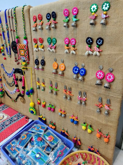 Cotton Thread Jewellery, Navratri Jewellery Handmade, Jewel Video, Macrame Toran, Wall Hanging Paper Craft, Hanging Paper Craft, Navratri Jewellery, Mirror Jewellery, Handmade Jewelry Display