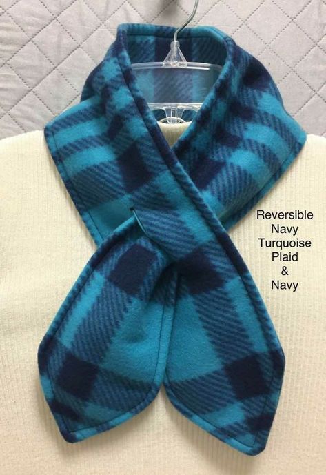 Fleece Sewing Projects, Sewing Scarves, Fleece Crafts, Fleece Projects, Sewing Fleece, Fabric Scarf, Fleece Scarf, Diy Scarf, Unisex Gift