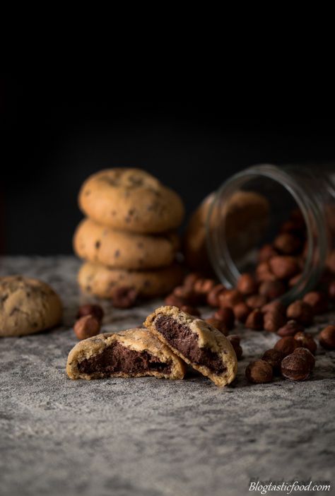 Cookies Photography Styling, Food Photography Cookies, Biscuits Photography, Finding Your Style, Breakfast Photography, Hazelnut Cookies, Food Videography, Dark Chocolate Cookies, Dessert Photography