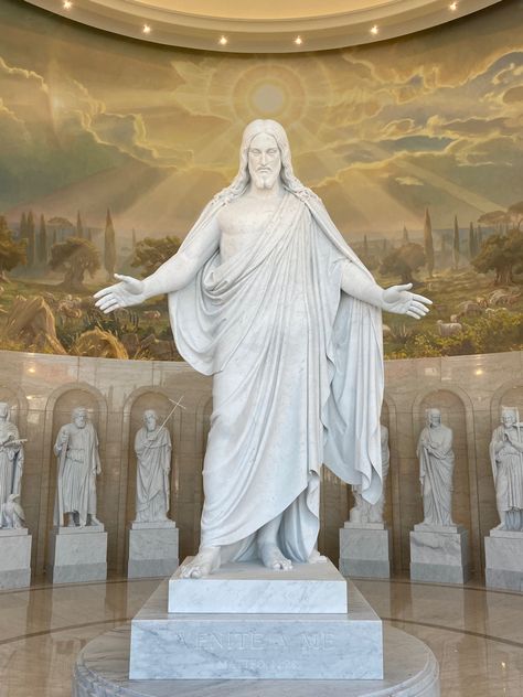 Lds Temple Pictures, Jesus Christ Painting, Temple Pictures, Church Quotes, Temple Art, Lds Temples, Mary And Jesus, Gospel Of Jesus Christ, Jesus Art