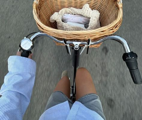 I want a bike Coastal Granddaughter Style, Coastal Granddaughter Outfits, Coastal Granddaughter Aesthetic, Costal Granddaughter, Hamptons Aesthetic, Granddaughter Aesthetic, Coastal Aesthetic, Dream Summer, Grand Daughter