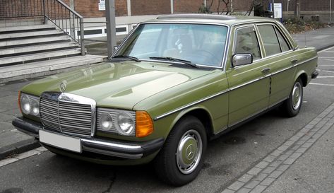 Old Mercedes Benz, Mercedes 123, Mercedes Dealership, Mercedes Benz W123, Mercedes 200, Mercedes W123, Old Mercedes, Mercedes Benz Classes, Benz Cars