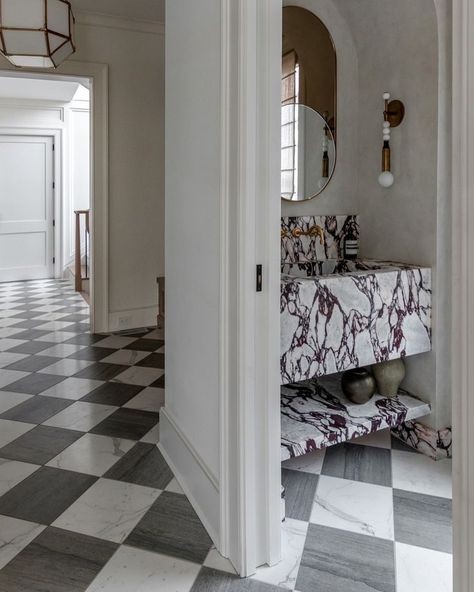 Adding a touch of elegance with a classic grey + white marble checker floor look♟ Stone by us ✨ Designed by @planinteriors Architecture by @planarchitecture 📷 @klaivertz⠀⠀⠀⠀⠀⠀⠀⠀⠀ Mudroom Pantry, Checker Floor, Checkered Floor, Plan Architecture, White Marble Floor, Powder Room Design, Tree Top, Classic Grey, Colonial House