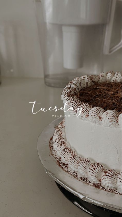 Cake Stories Instagram, Cake Story Instagram, Cake Instagram Story, Cake Story, Post Insta, Instagram Cake, Cute Baking, Easy Cake Decorating, Cake Business