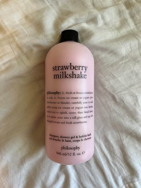 Shower Products, Perfume Lotion, Cute Products, Shower Skin Care, Strawberry Milkshake, Body Washes, Smelling Good, Pink Pilates Princess, Pretty Skin Care