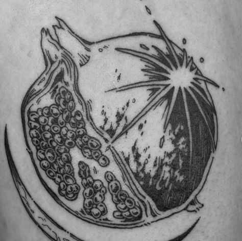 Pomegranate Tattoo Black And White, Persephone Tattoo, Pomegranate Tattoo, Woodcut Tattoo, Funky Tattoos, Jewelry Tattoo, Gender Envy, Arm Tattoos, Star Tattoos